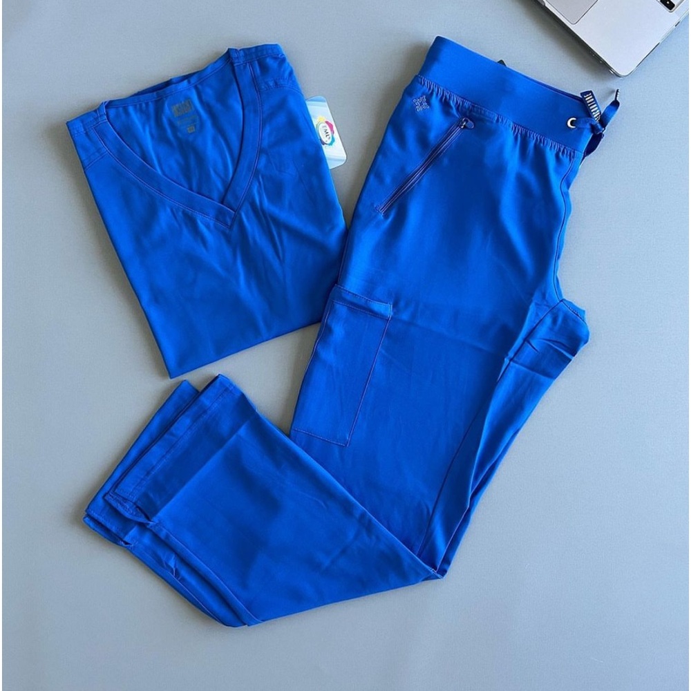 Med Couture Insight Royal Blue Set
